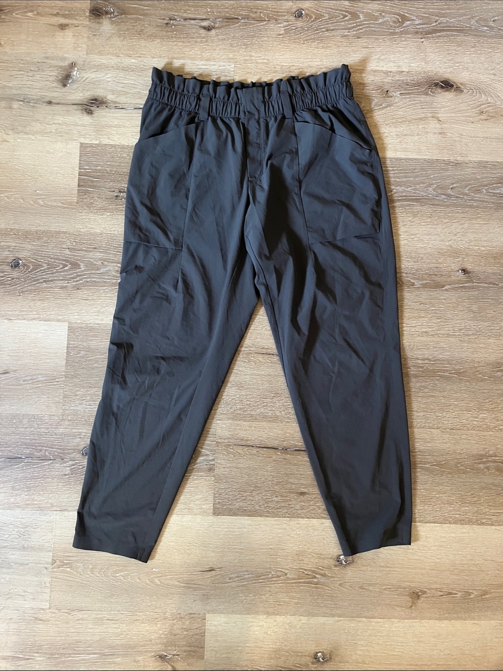 Athleta Black Elastic Waist Tapered Jogger Pants